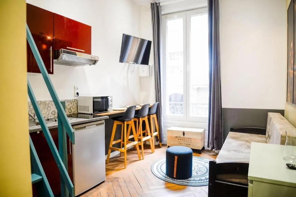 Centre/Place Jaurès * Studios MyCityHome * Mezzanine Saint-Etienne  Saint-Etienne (Loire)