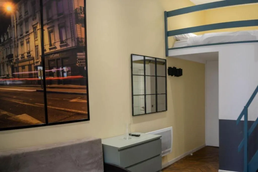 Centre/Place Jaurès * Studios MyCityHome * Mezzanine Saint-Etienne  Appartement Saint-Etienne (Loire)